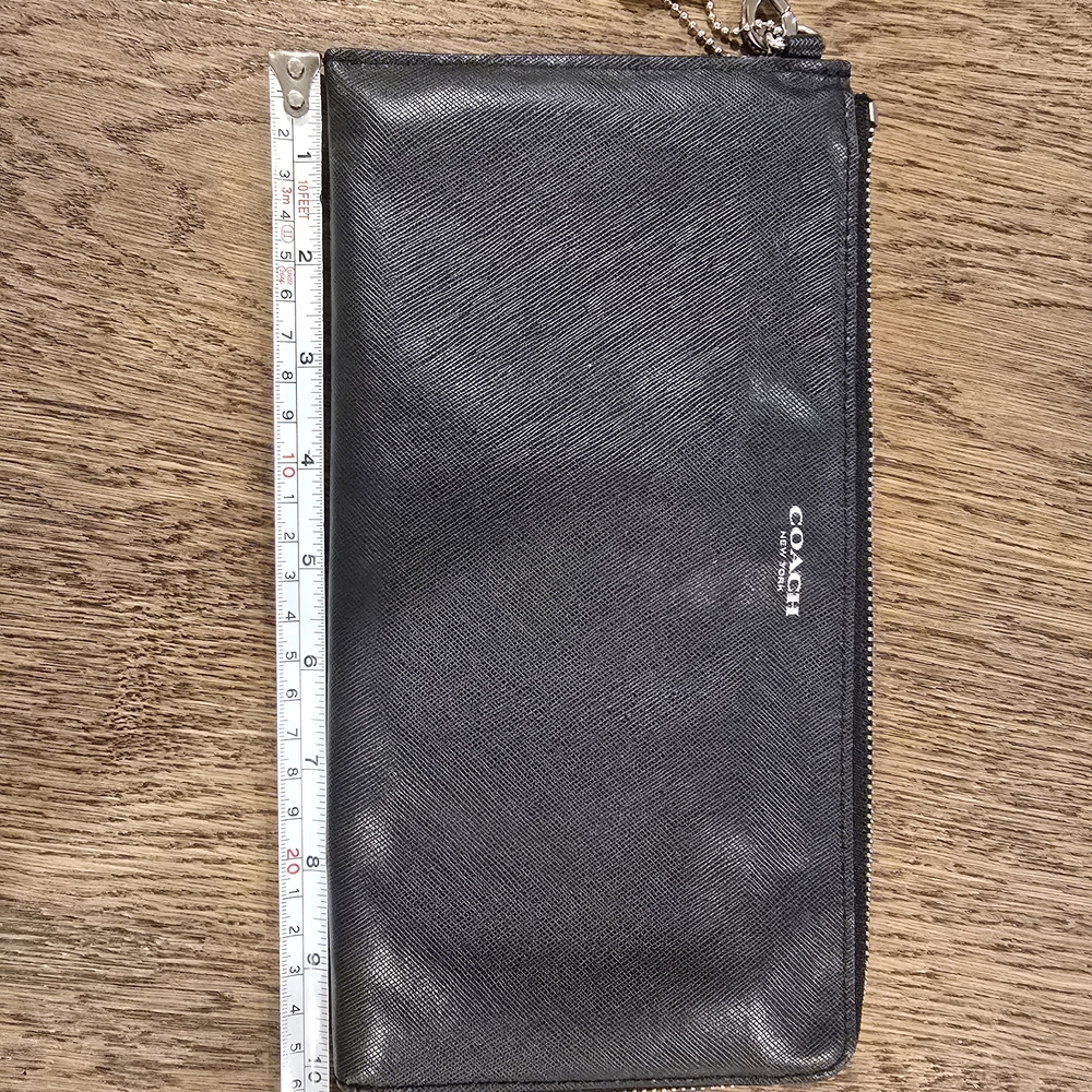 Coach Black Leather Wallets Minimalist Design
